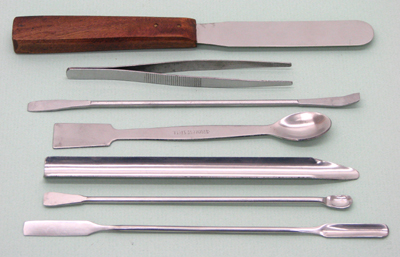 spatula function in laboratory